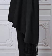 Robe Courte Nouée à Franges de Perles