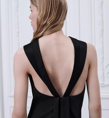 Robe Cache-Cœur en Crêpe Noir Fluide